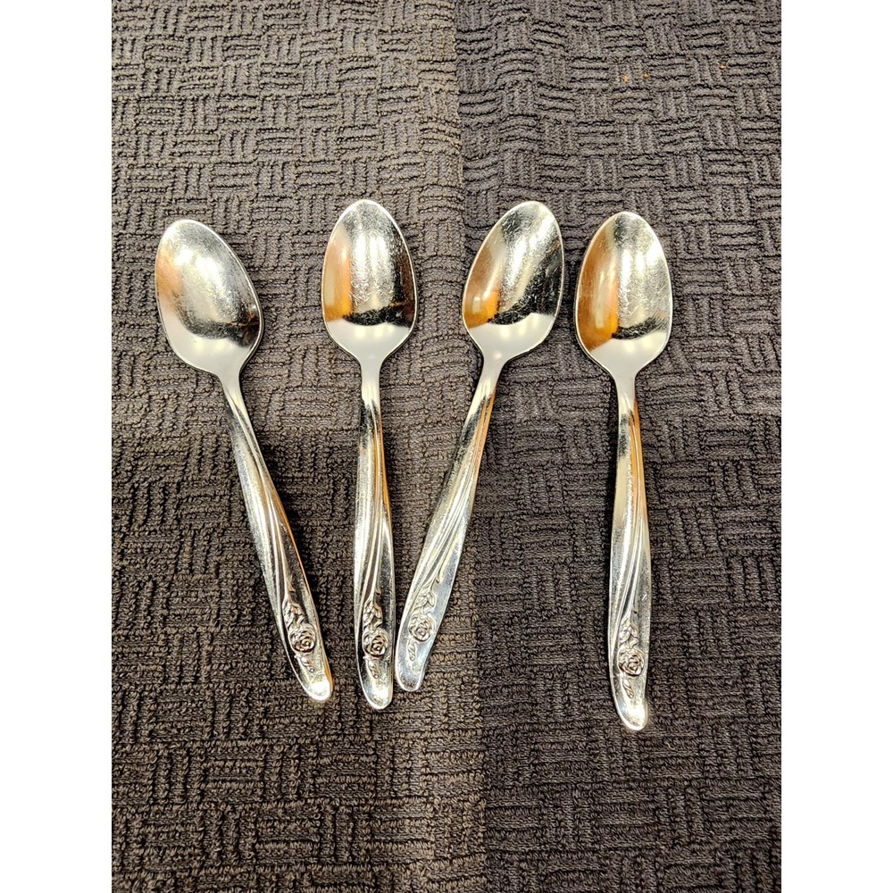 Oneida Stainless Teaspoons   ROSEANNE  Discontinued   Set of 4